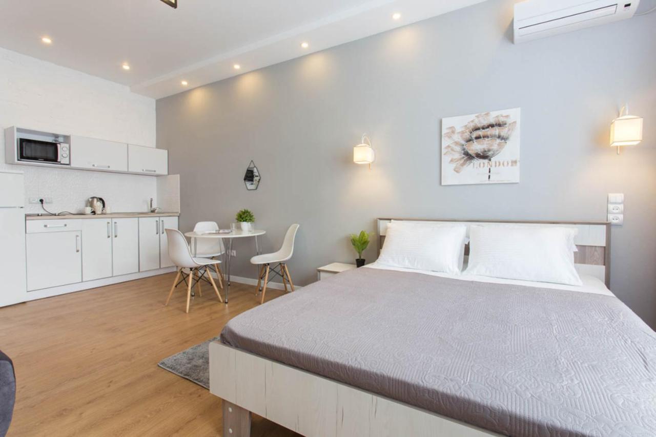 Lux Studio Near Metro Yaroslava Mudroho, Universytet - Chernyshevska Str 95-4 카리프 외부 사진